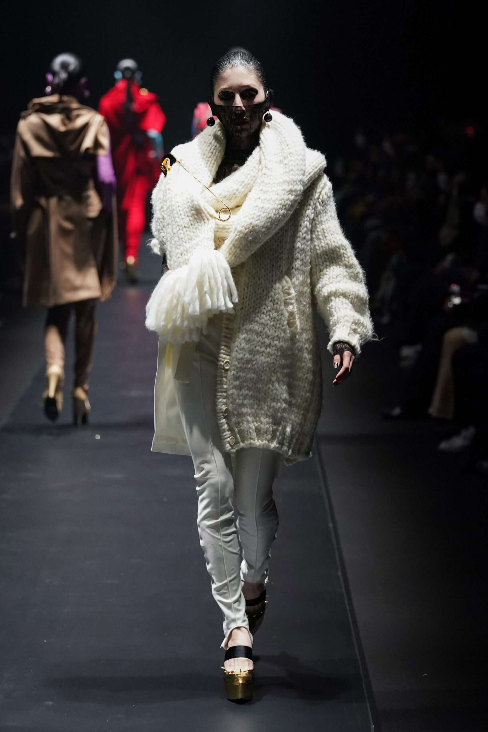 Undercover F/W 22 Look 32