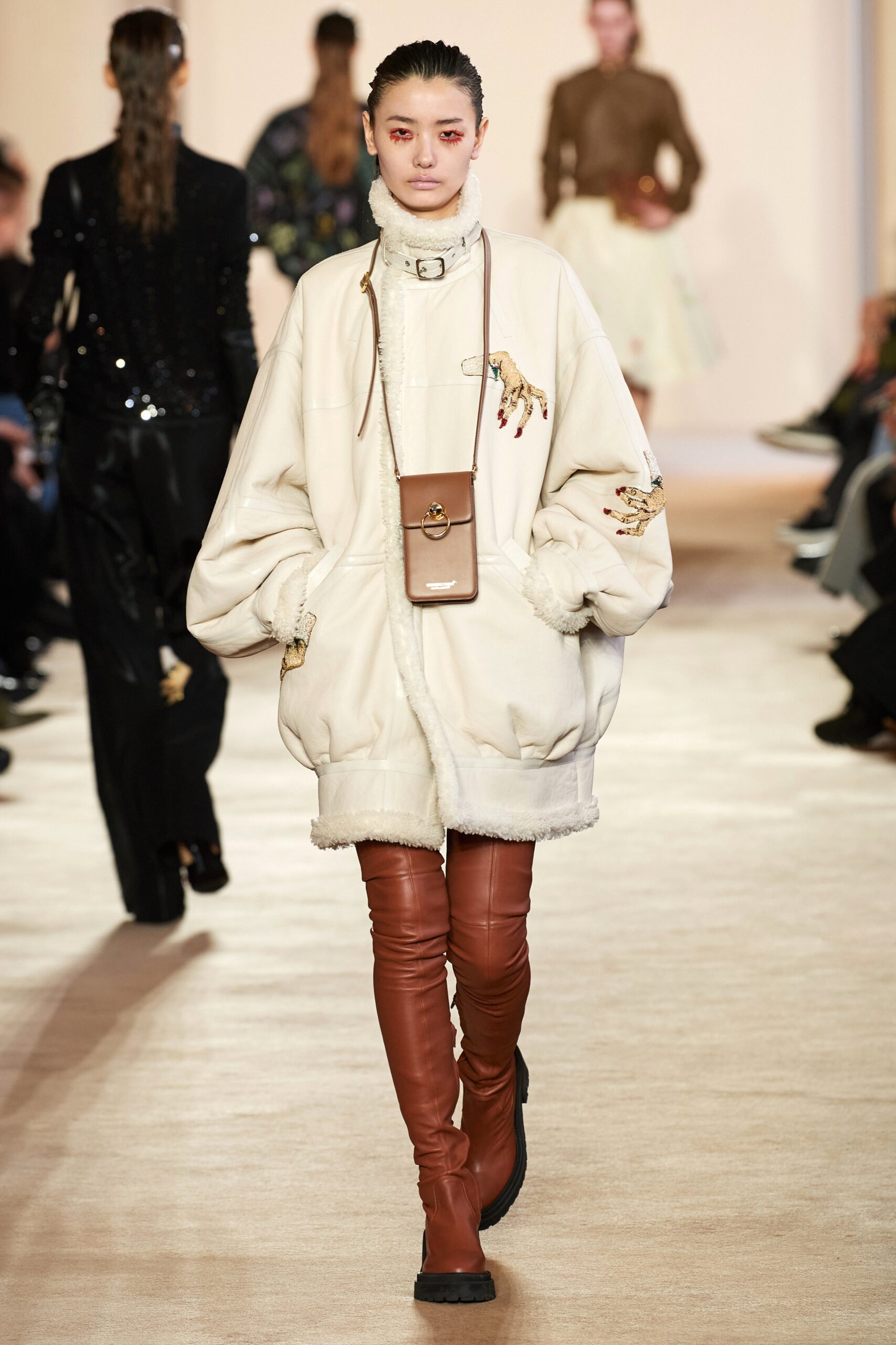 Undercover F/W 23 Look 32