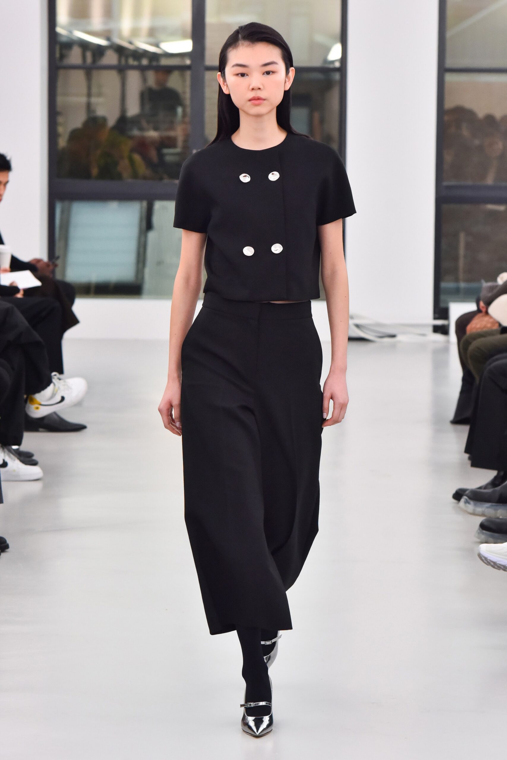 Theory F/W 23 Look 33