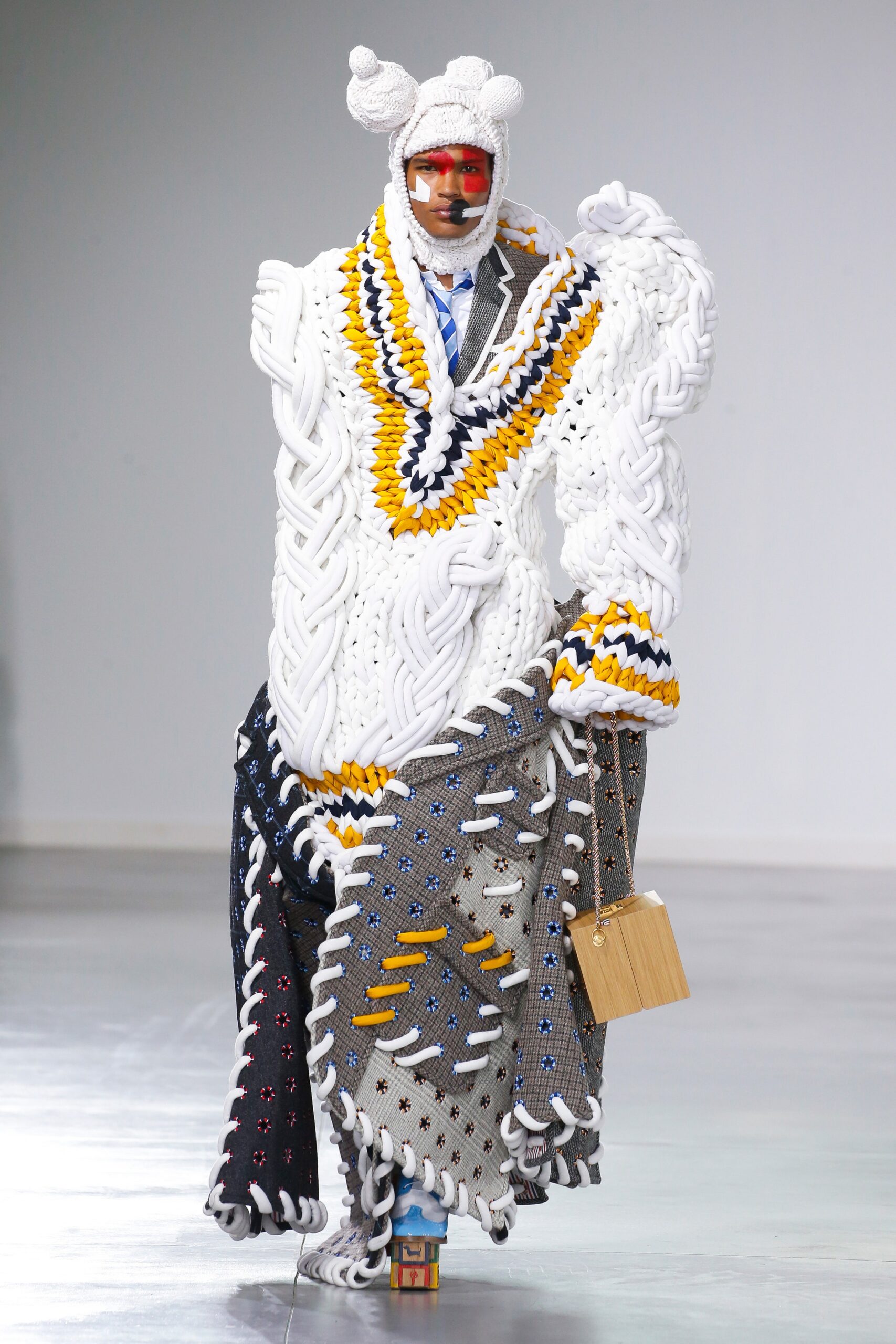 Thom Browne F/W 22 Look 39