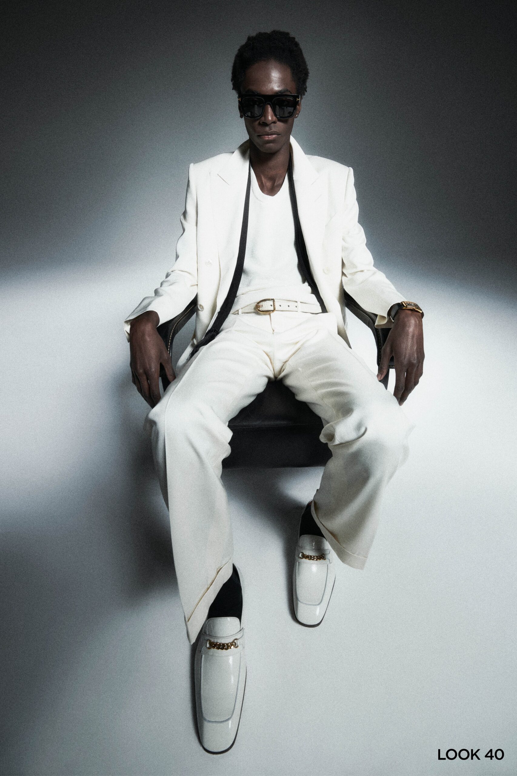 Tom Ford F/W 23 Menswear Look 40