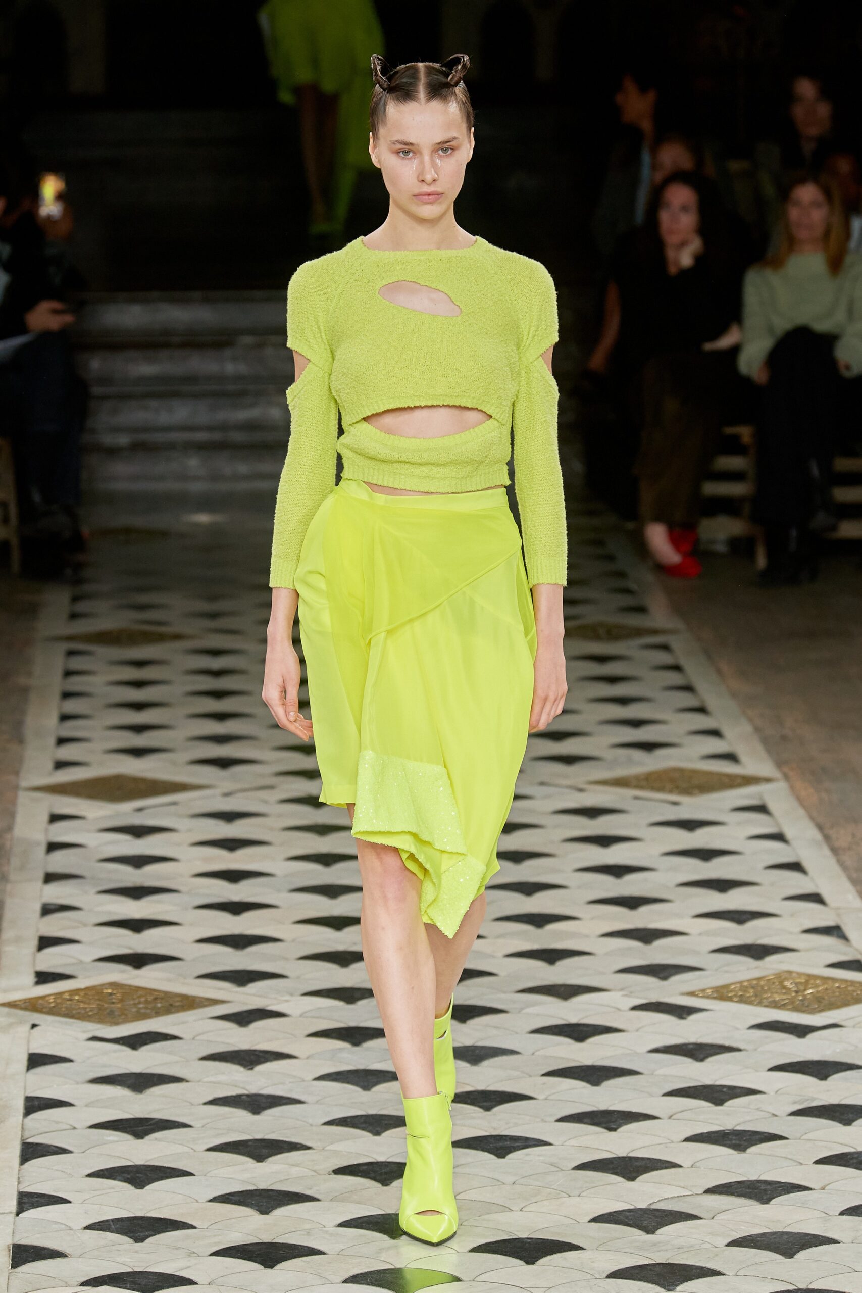 Undercover S/S 23 Look 40