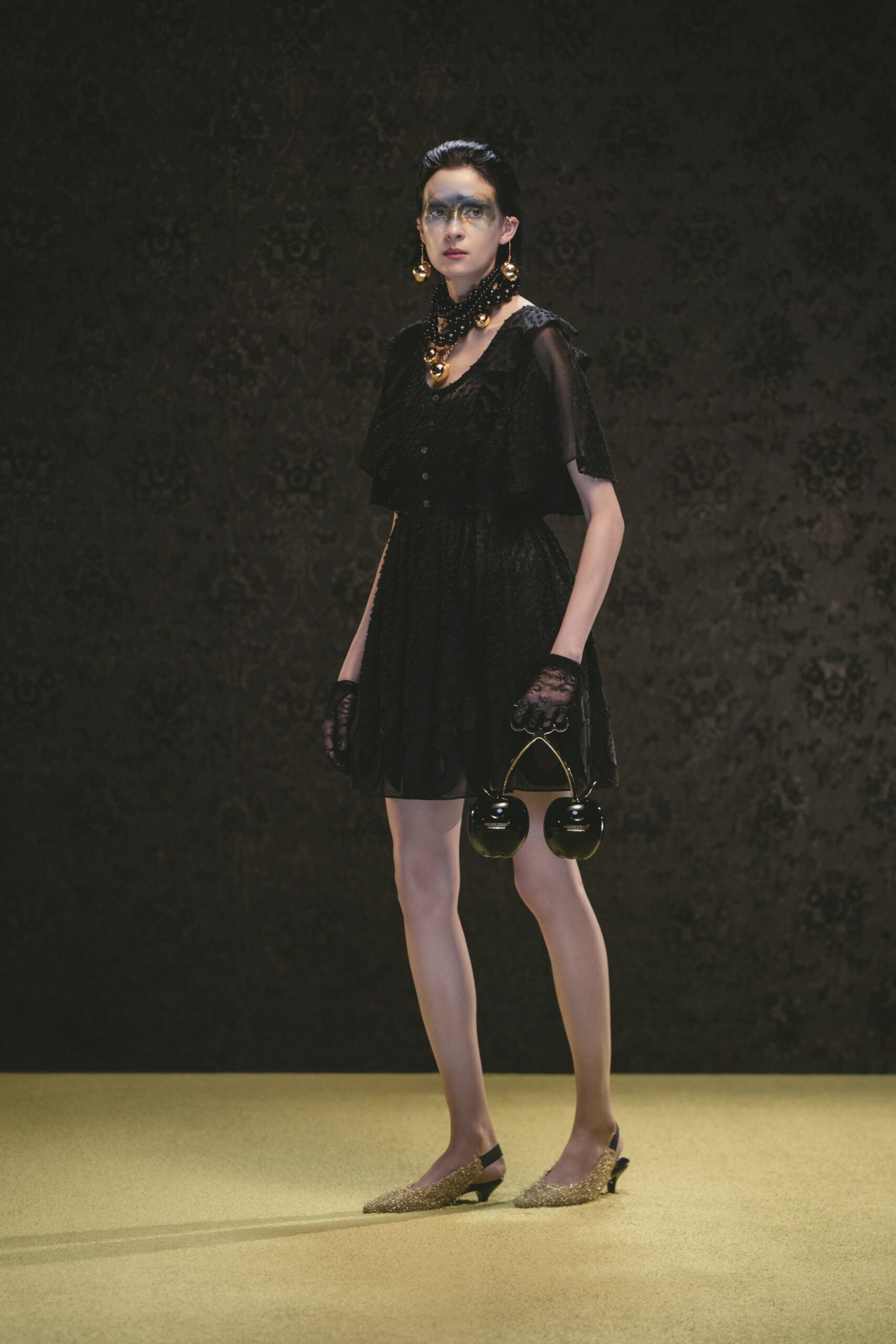Undercover S/S 22 Look 39