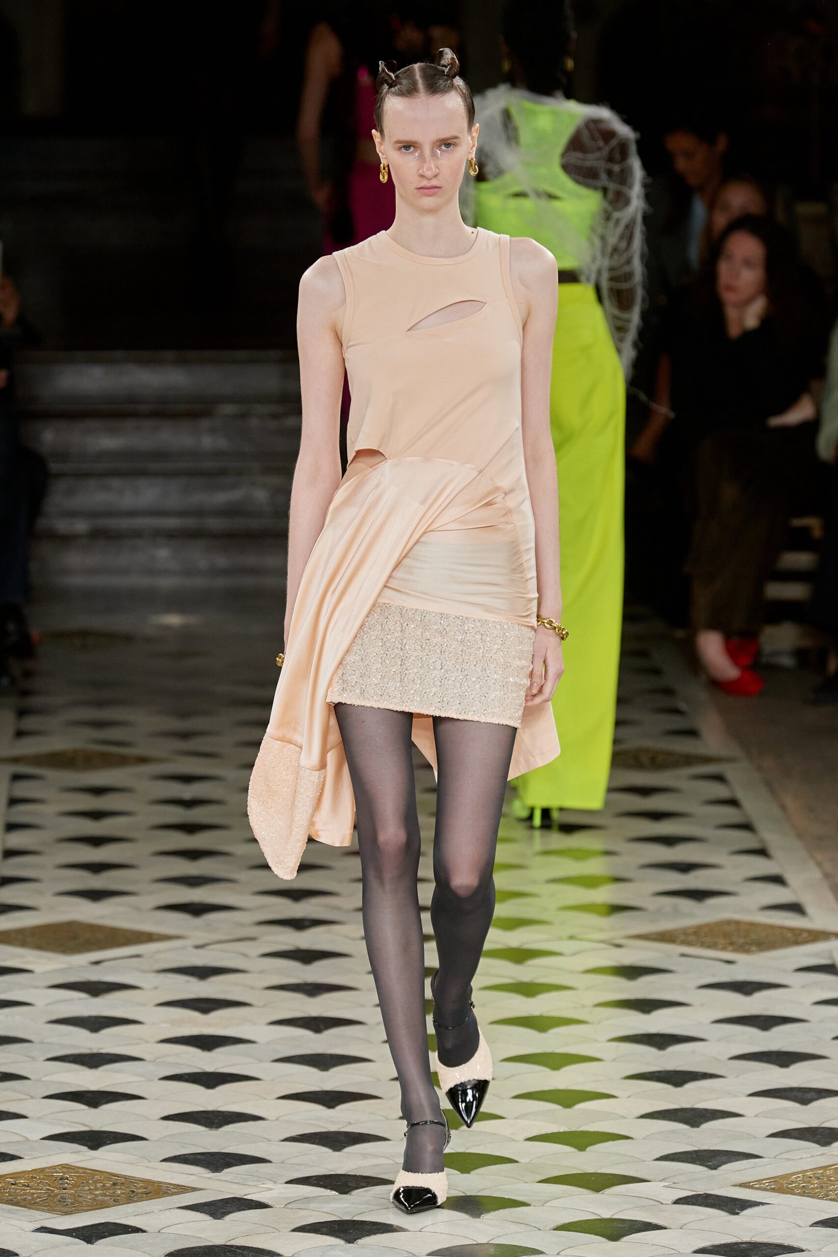Undercover S/S 23 Look 42