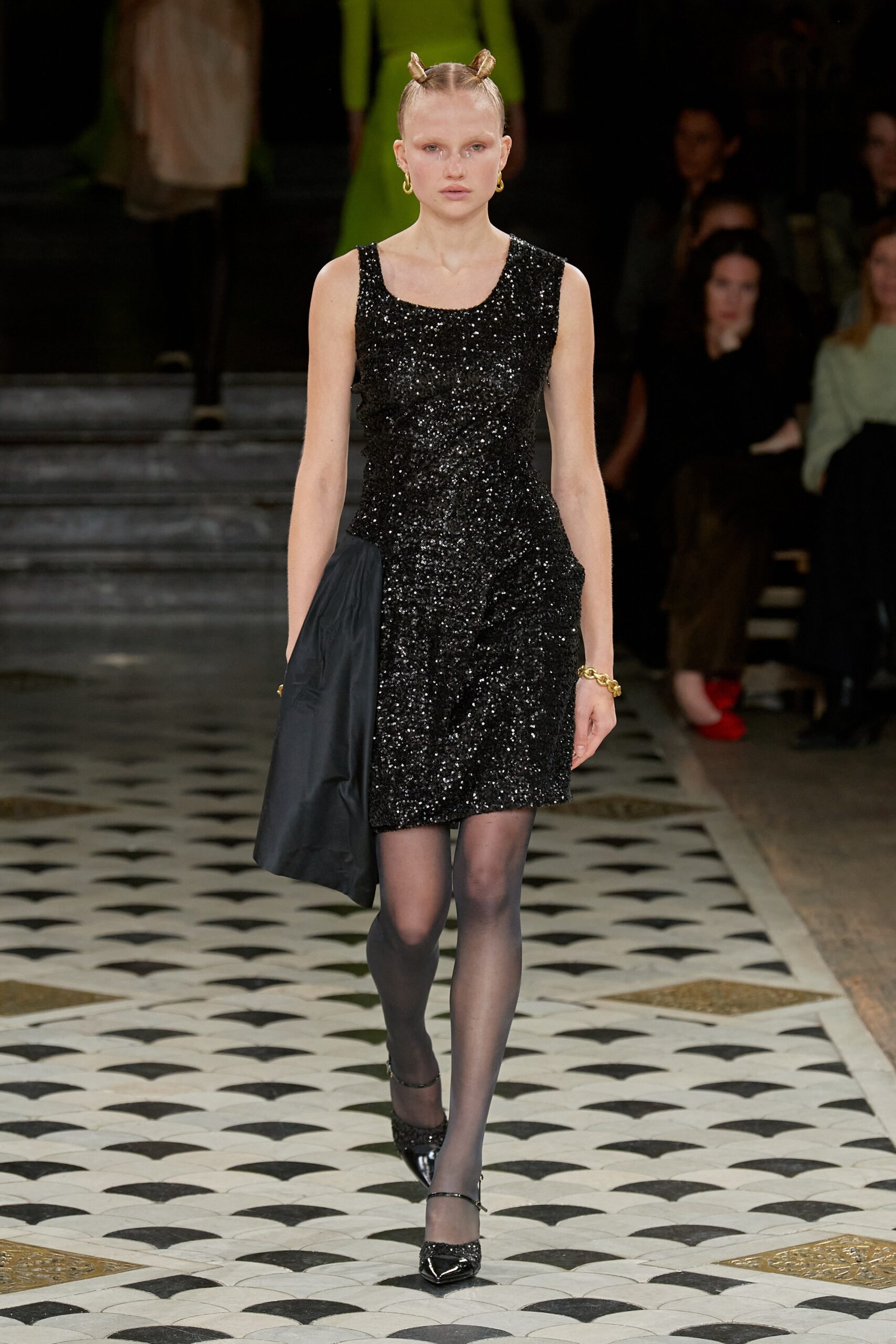 Undercover S/S 23 Look 43