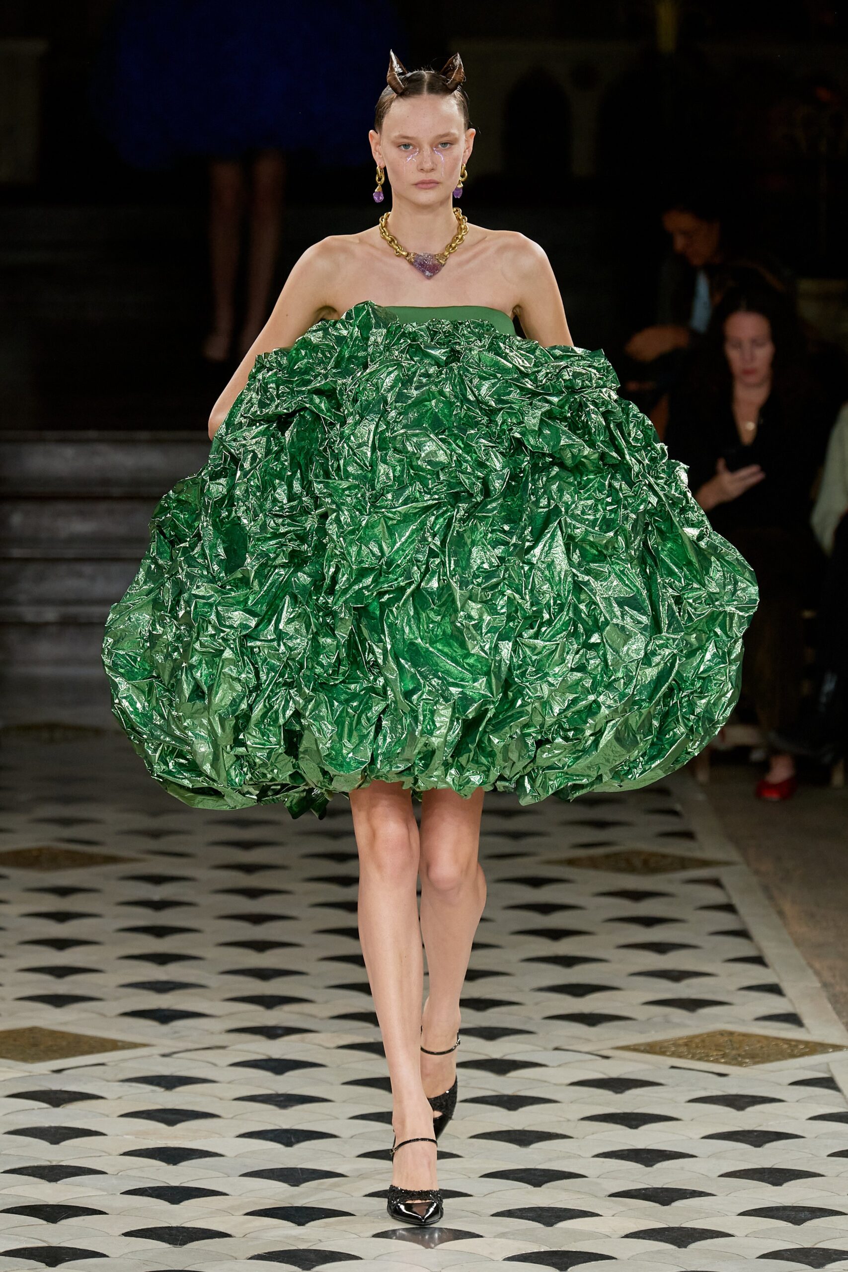 Undercover S/S 23 Look 47