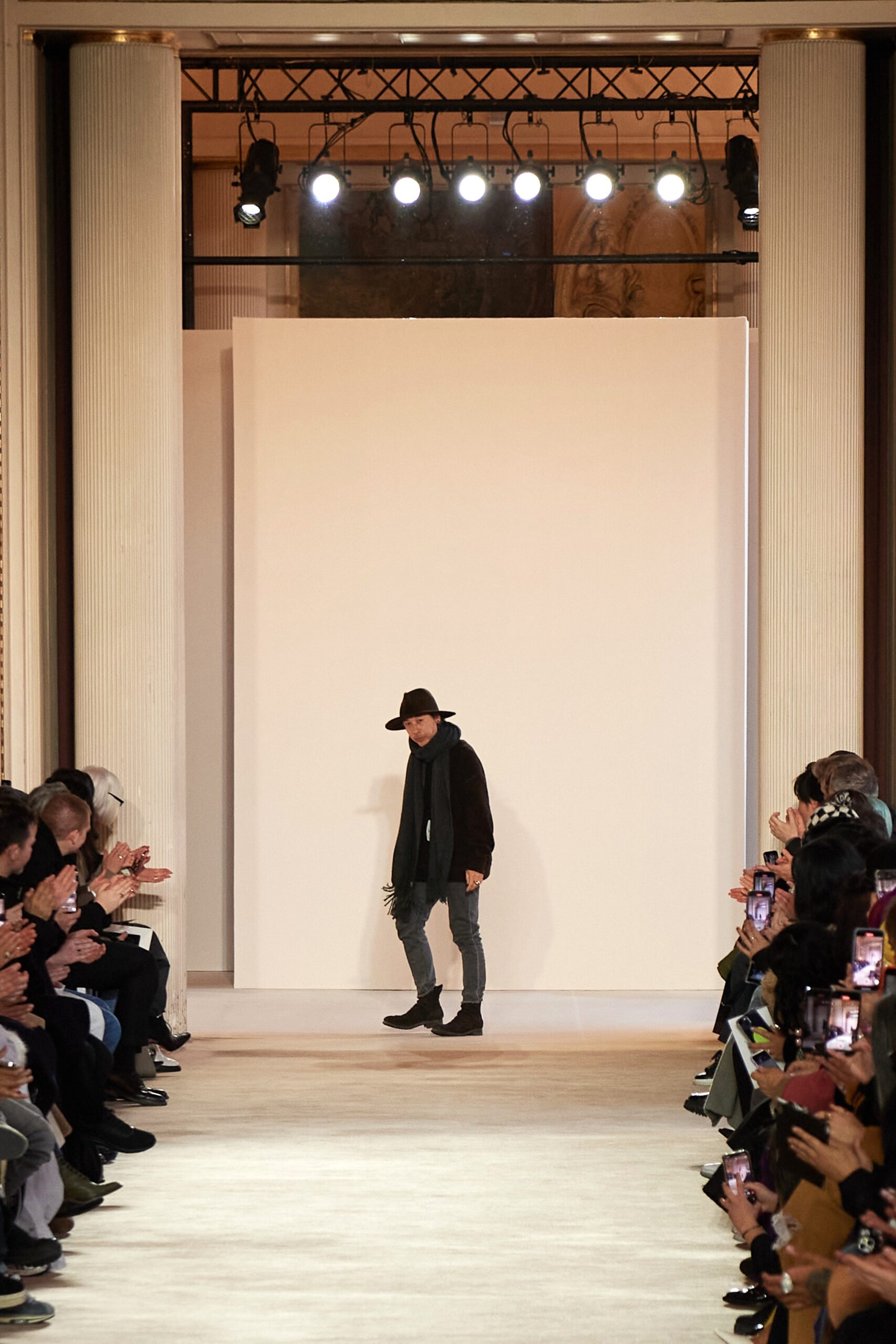 Undercover F/W 23 Look 49