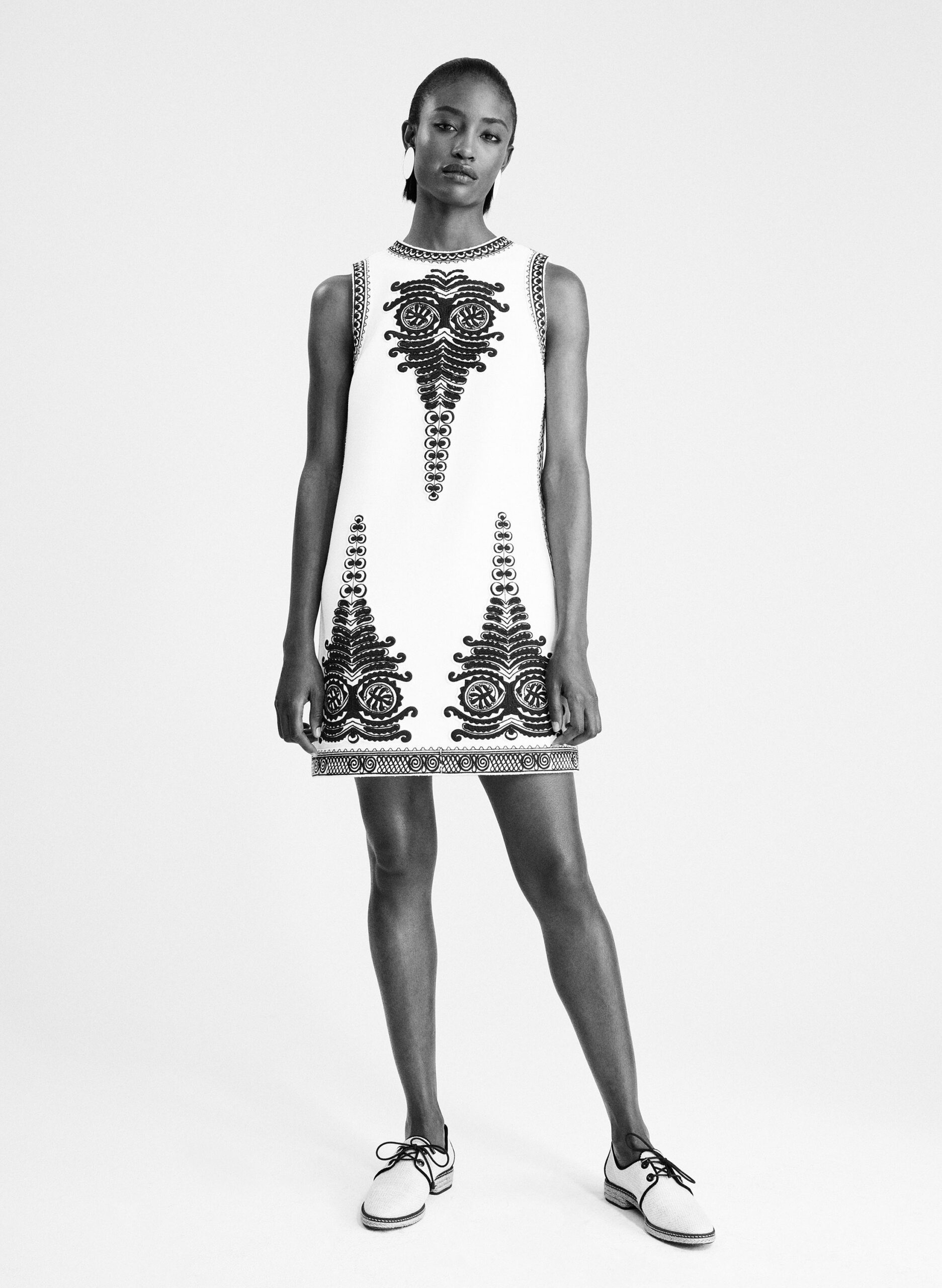 Tory Burch Resort 18 Look 1