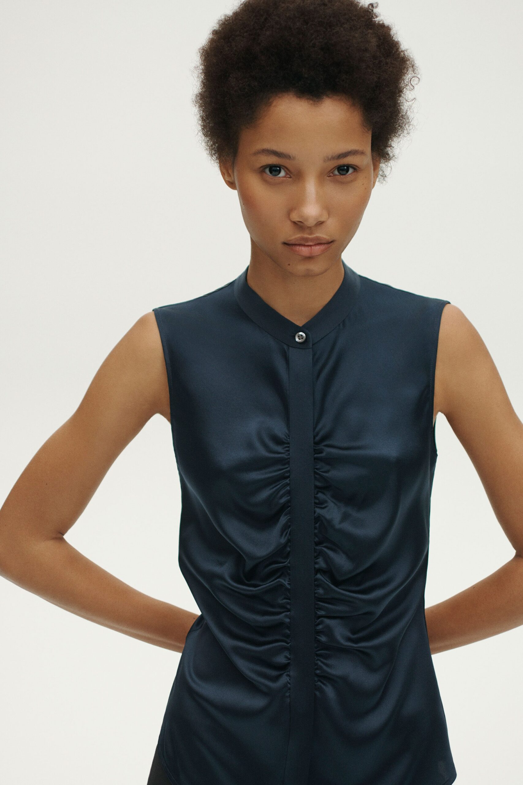 Theory Resort 18 Look 5