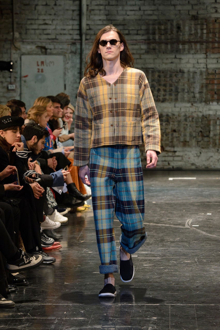 TL-180 Tbilisi S/S 18 Look 8
