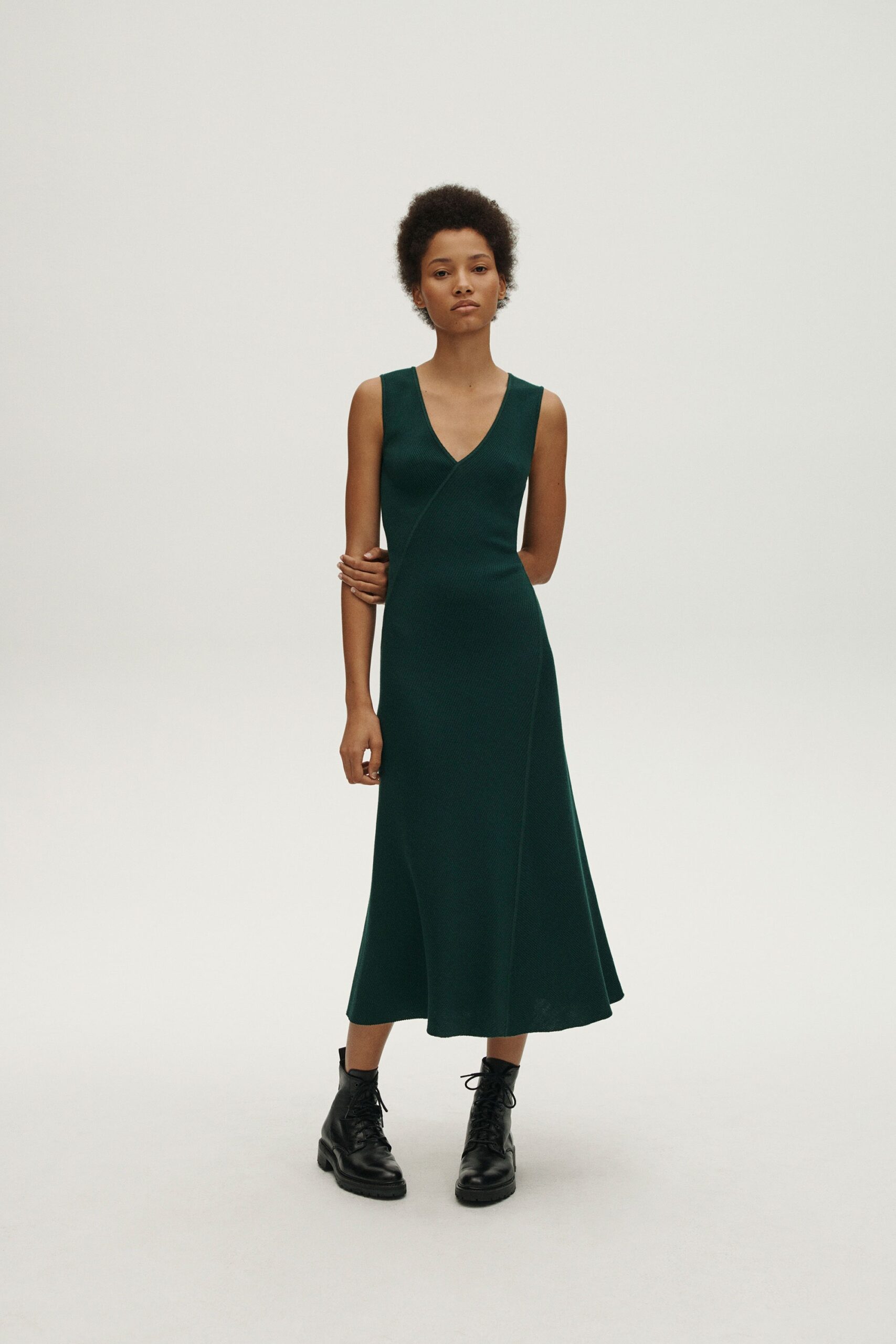 Theory Resort 18 Look 10