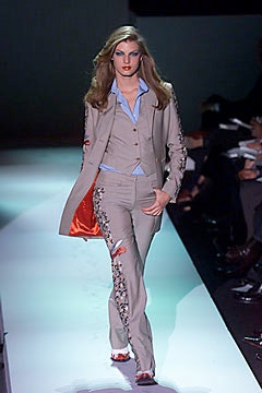 Tommy Hilfiger S/S 00 Look 34