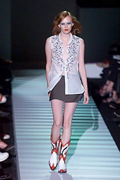 Tommy Hilfiger S/S 00 Look 37
