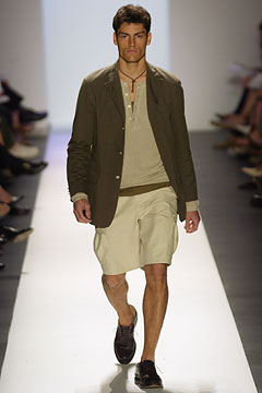 Tommy Hilfiger S/S 03 Look 23