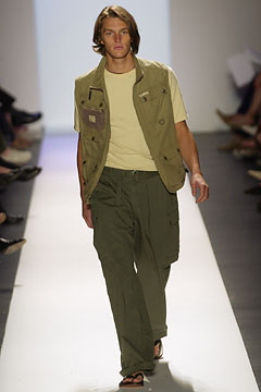 Tommy Hilfiger S/S 03 Look 24