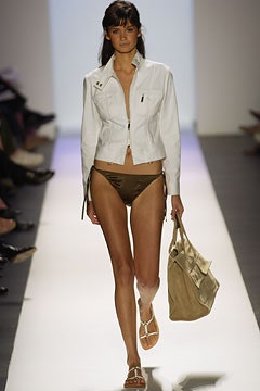 Tommy Hilfiger S/S 03 Look 32