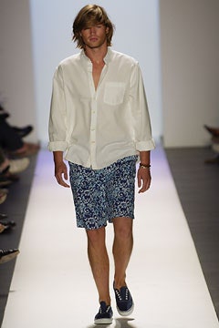 Tommy Hilfiger S/S 03 Look 44