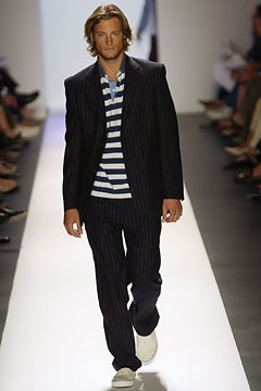 Tommy Hilfiger S/S 03 Look 48