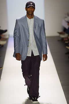 Tommy Hilfiger S/S 03 Look 49