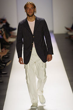 Tommy Hilfiger S/S 03 Look 57