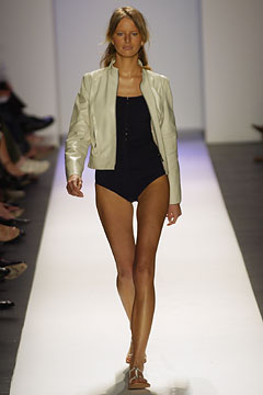 Tommy Hilfiger S/S 03 Look 58