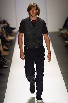 Tommy Hilfiger S/S 03 Look 70