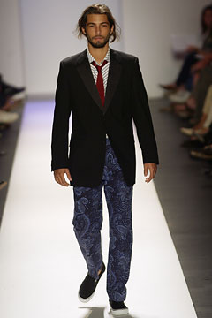 Tommy Hilfiger S/S 03 Look 76