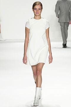 Tommy Hilfiger F/W 03 Look 5