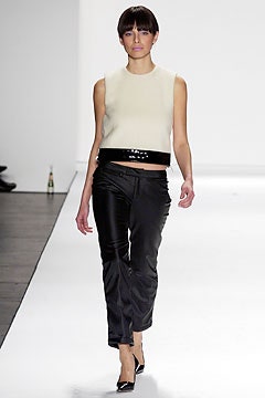 Tommy Hilfiger F/W 03 Look 32