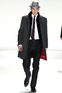 Tommy Hilfiger F/W 03 Look 41