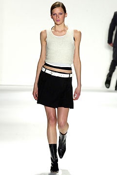 Tommy Hilfiger F/W 03 Look 46