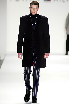 Tommy Hilfiger F/W 03 Look 53