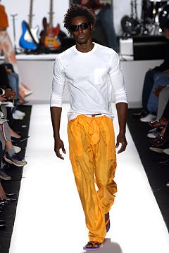 Tommy Hilfiger S/S 04 Look 28