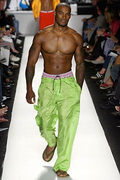 Tommy Hilfiger S/S 04 Look 49