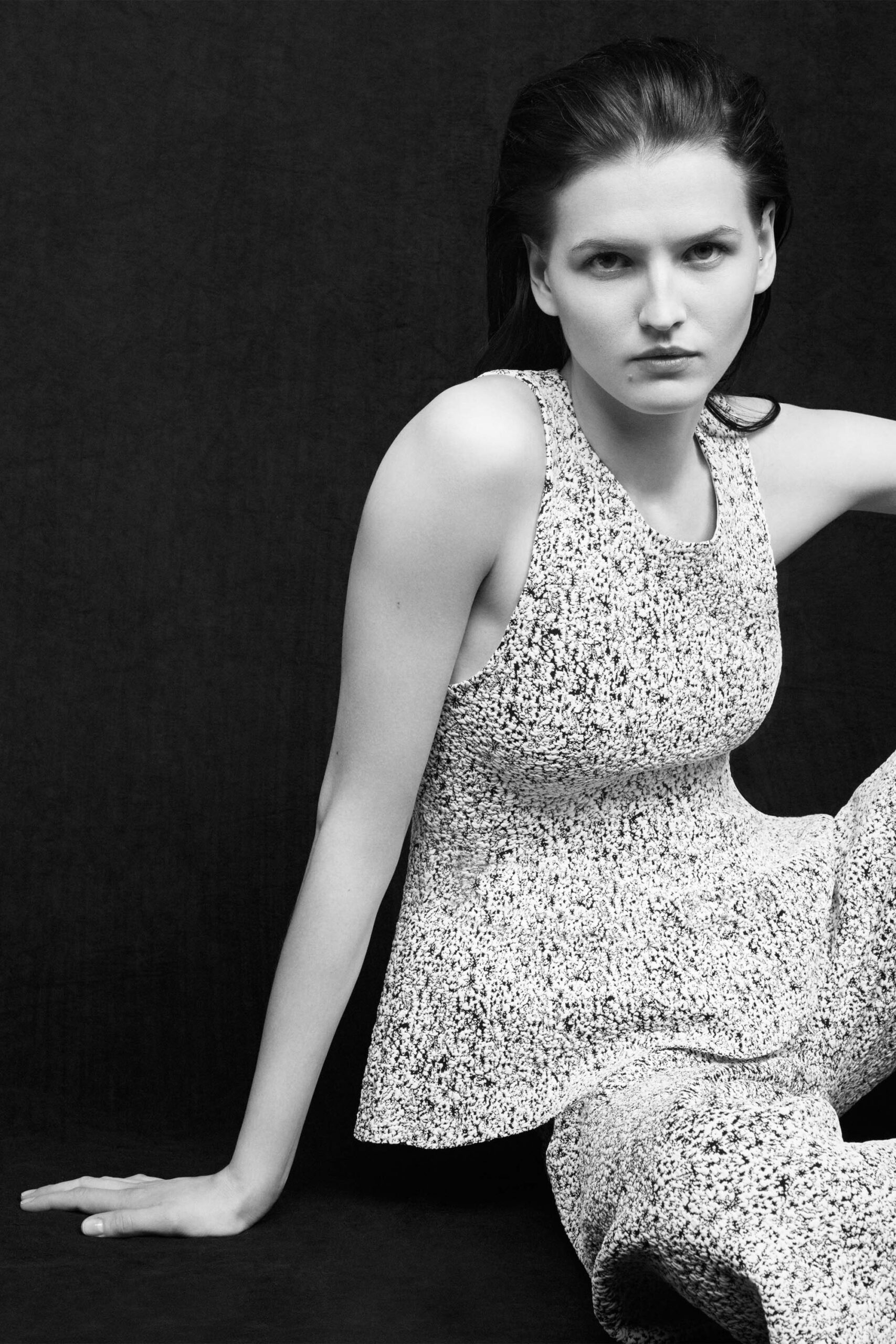Theory Resort 17 Look 17