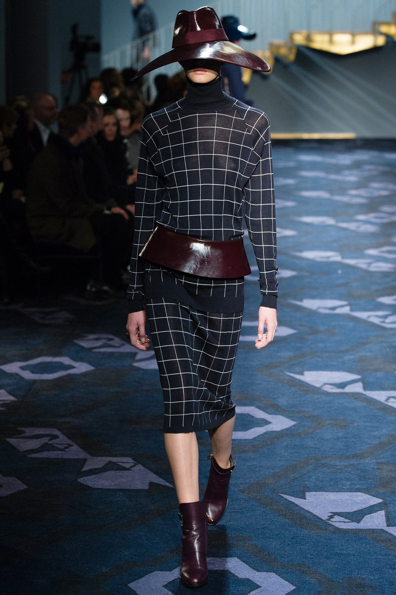 Tod’s F/W 14 Look 9