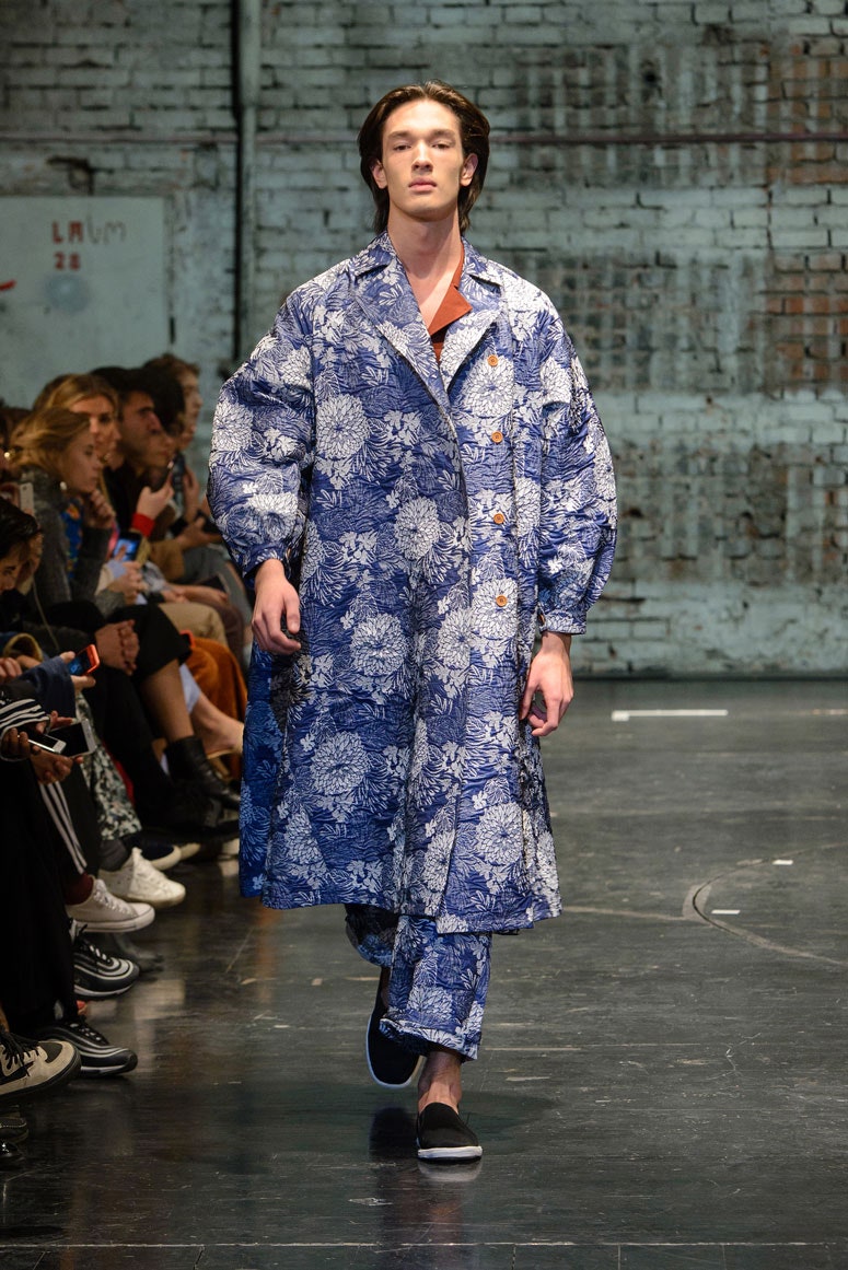 TL-180 Tbilisi S/S 18 Look 18