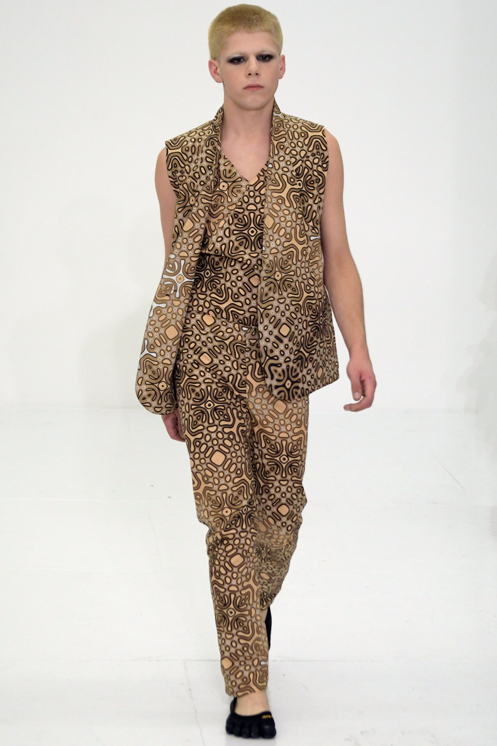 Threeasfour S/S 17 Look 15