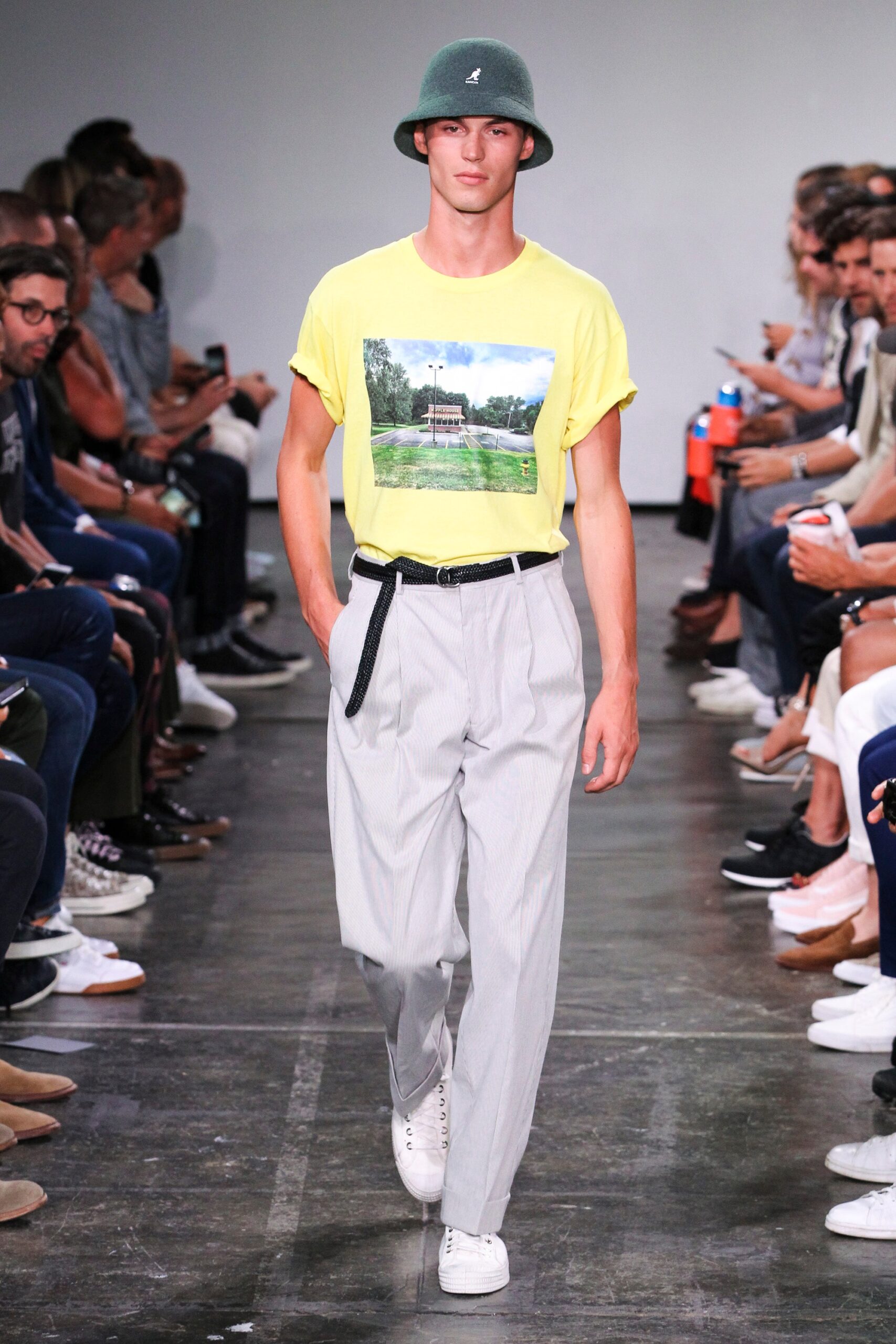 Todd Snyder S/S 19 Menswear Look 1