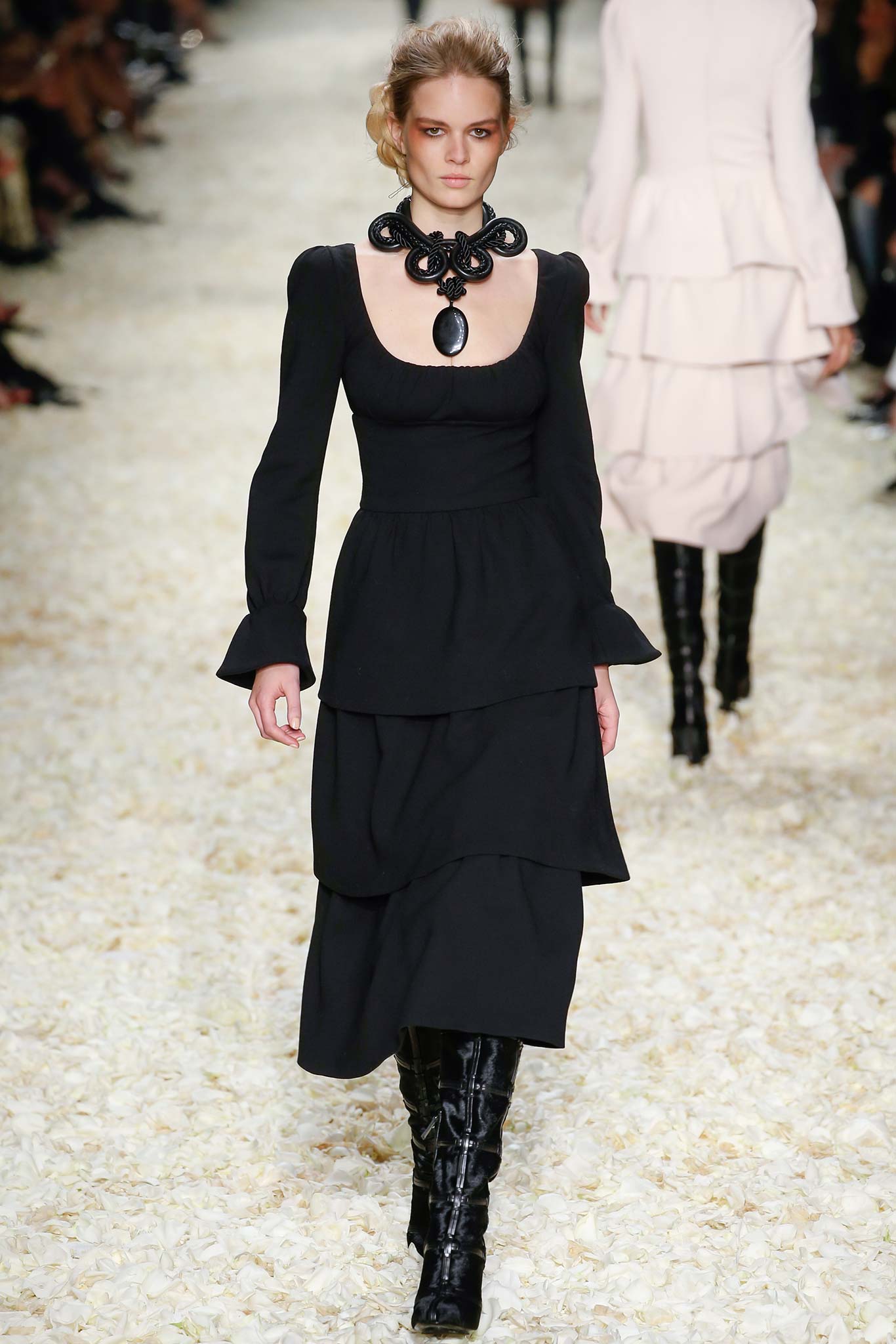 Tom Ford F/W 15 Look 2