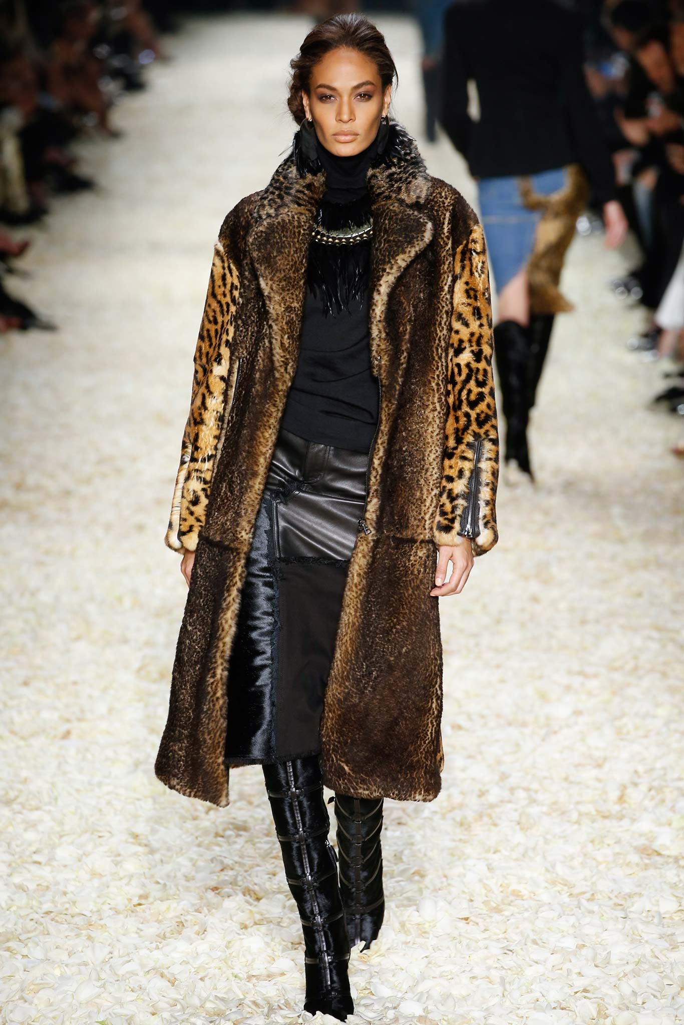 Tom Ford F/W 15 Look 4