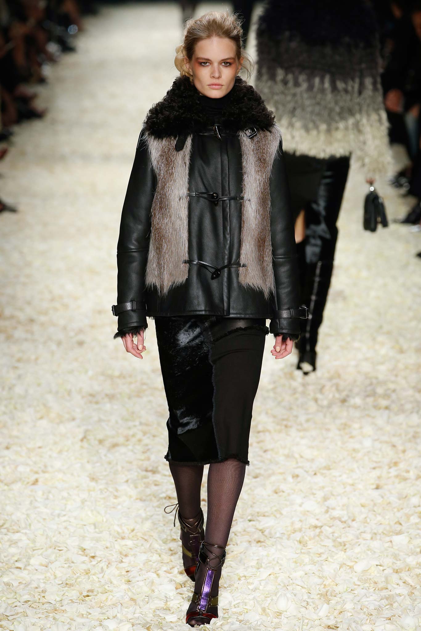 Tom Ford F/W 15 Look 15