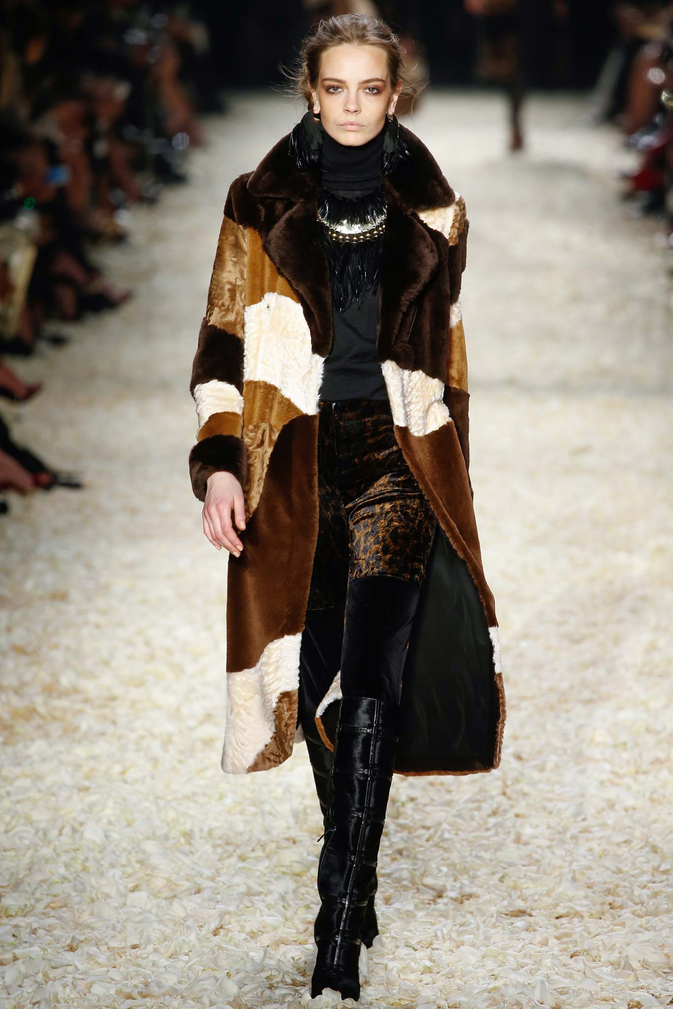 Tom Ford F/W 15 Look 19