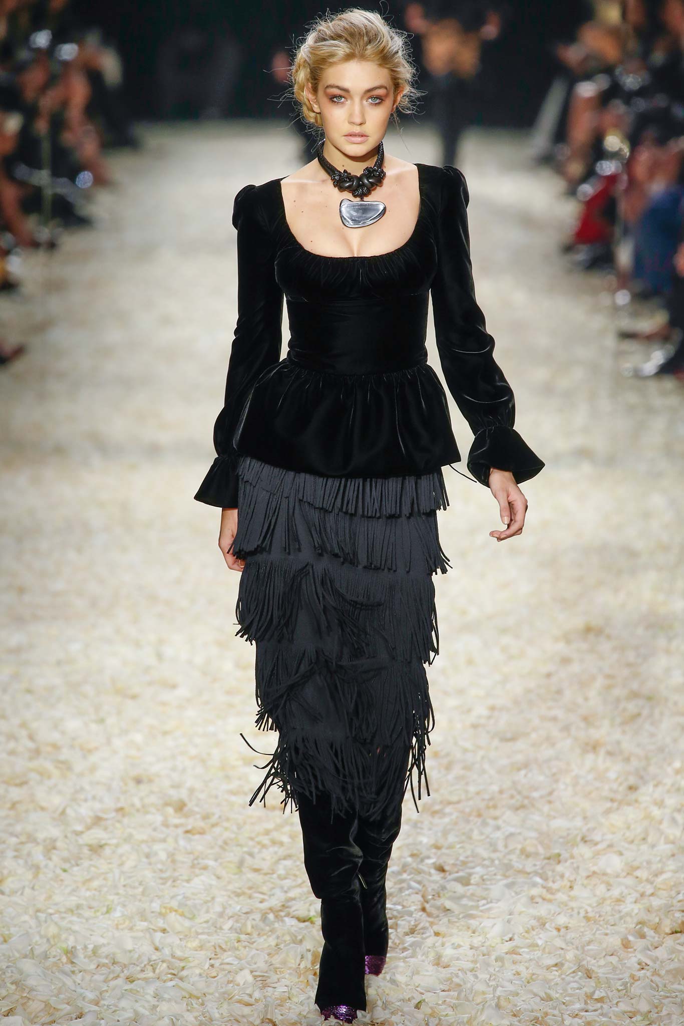 Tom Ford F/W 15 Look 21