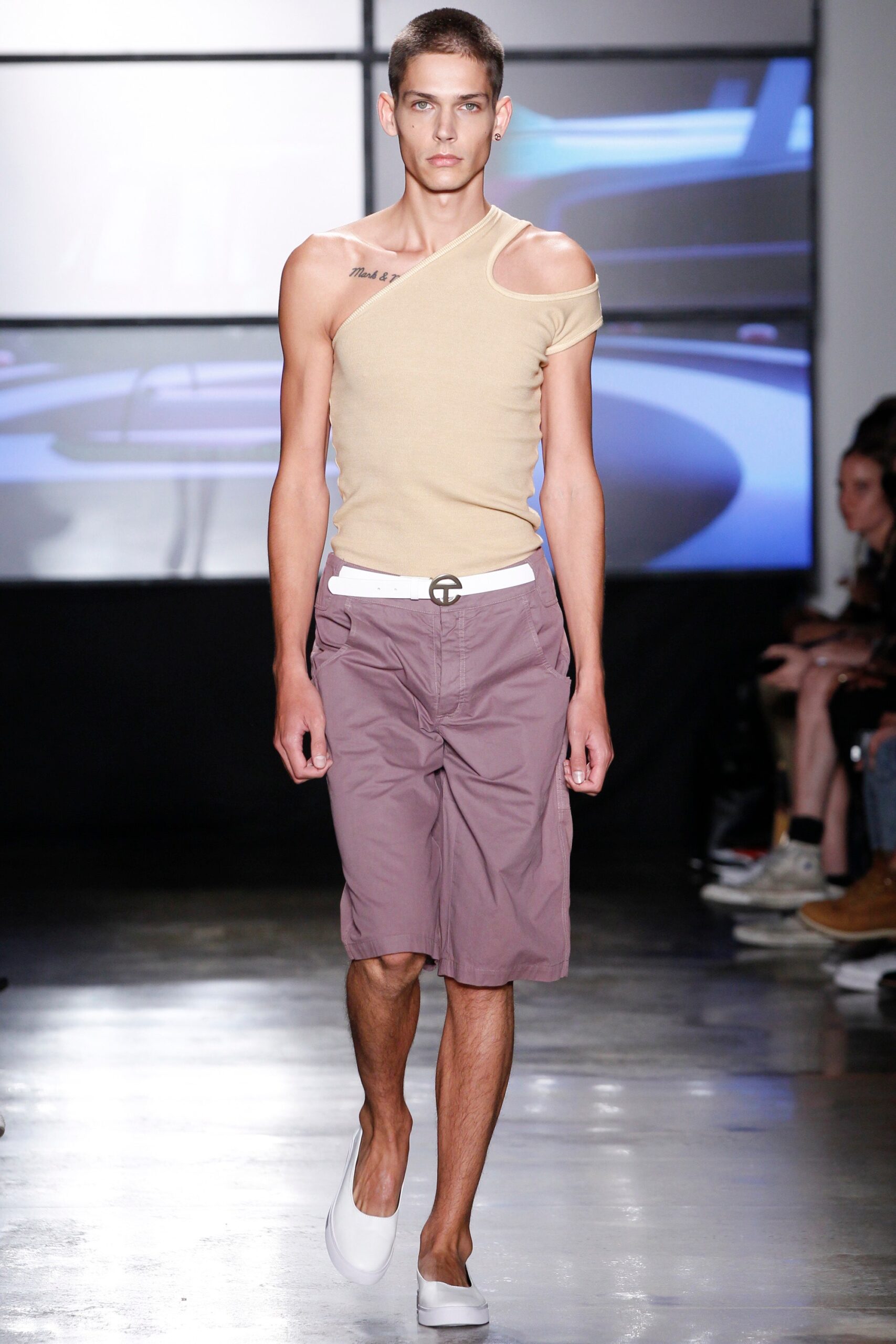 Telfar S/S 16 Look 9