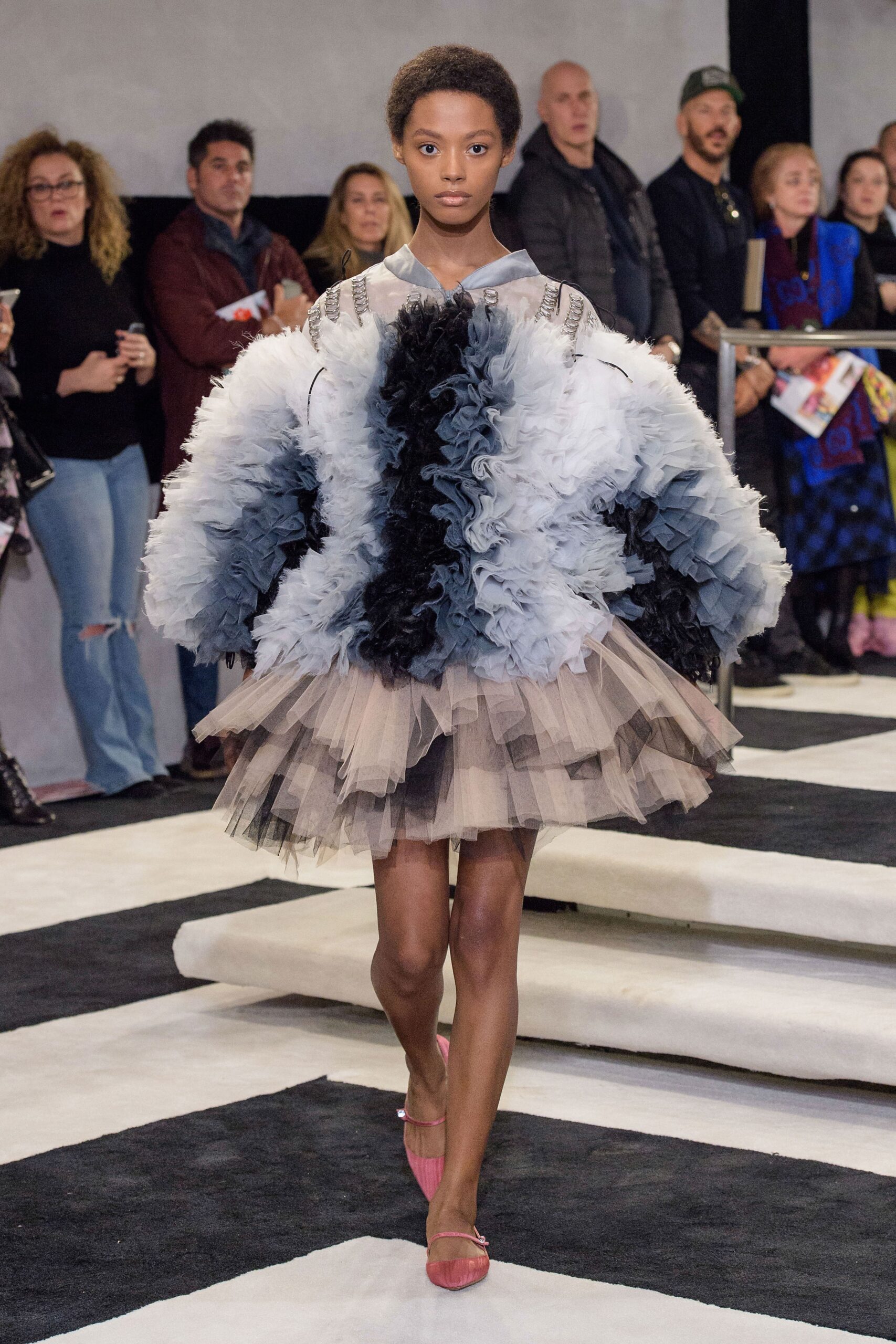 Tomo Koizumi F/W 19 Look 10