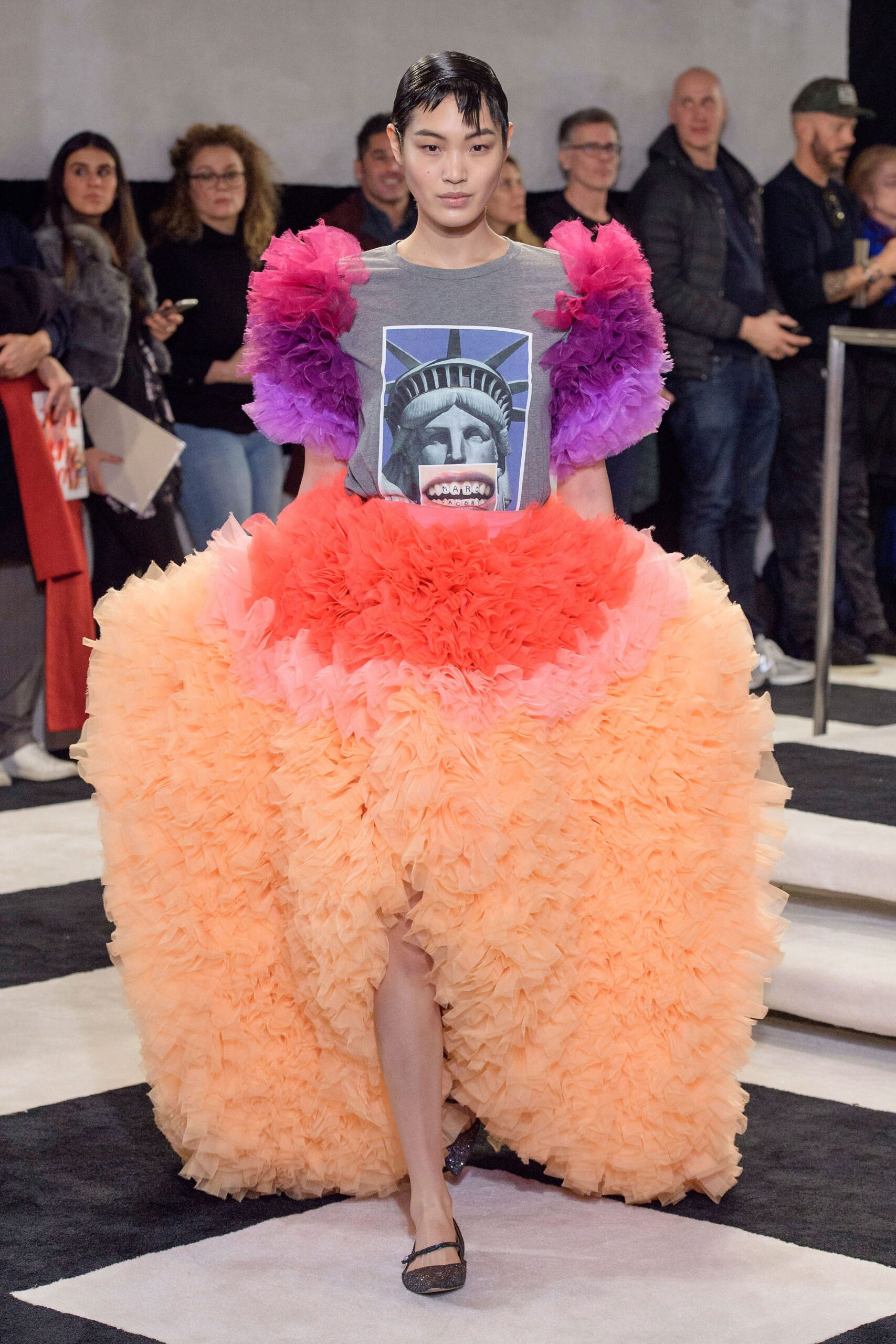 Tomo Koizumi F/W 19 Look 15