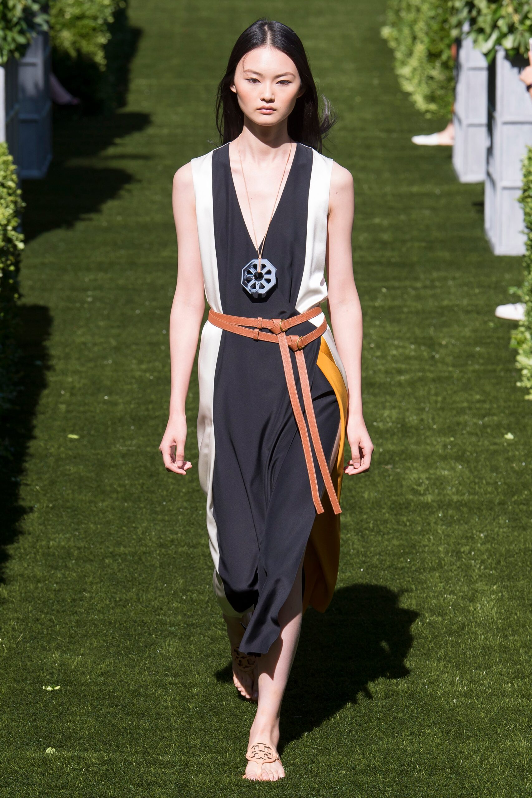 Tory Burch S/S 18 Look 23