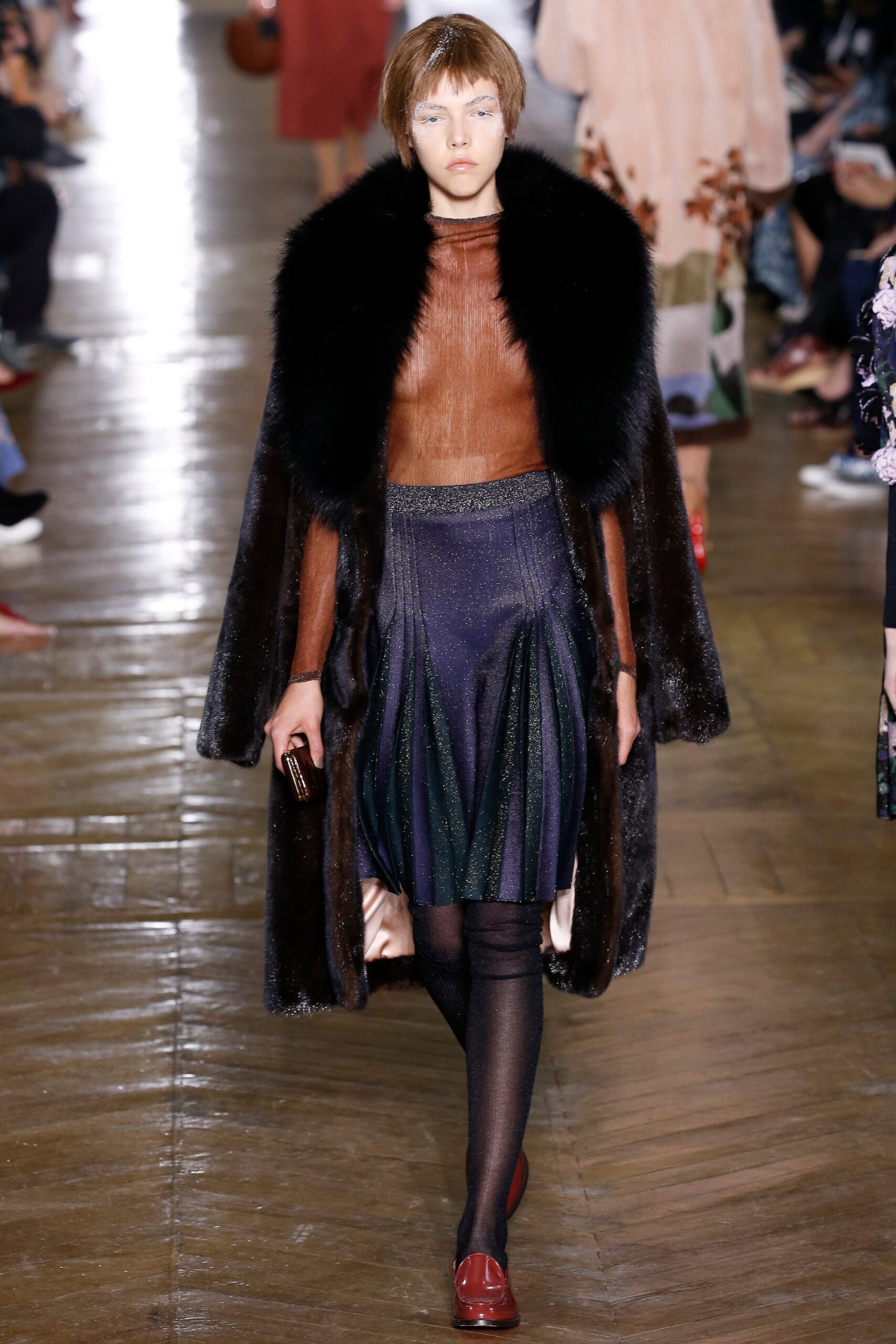 Ulyana Sergeenko F/W 16 Couture Look 18