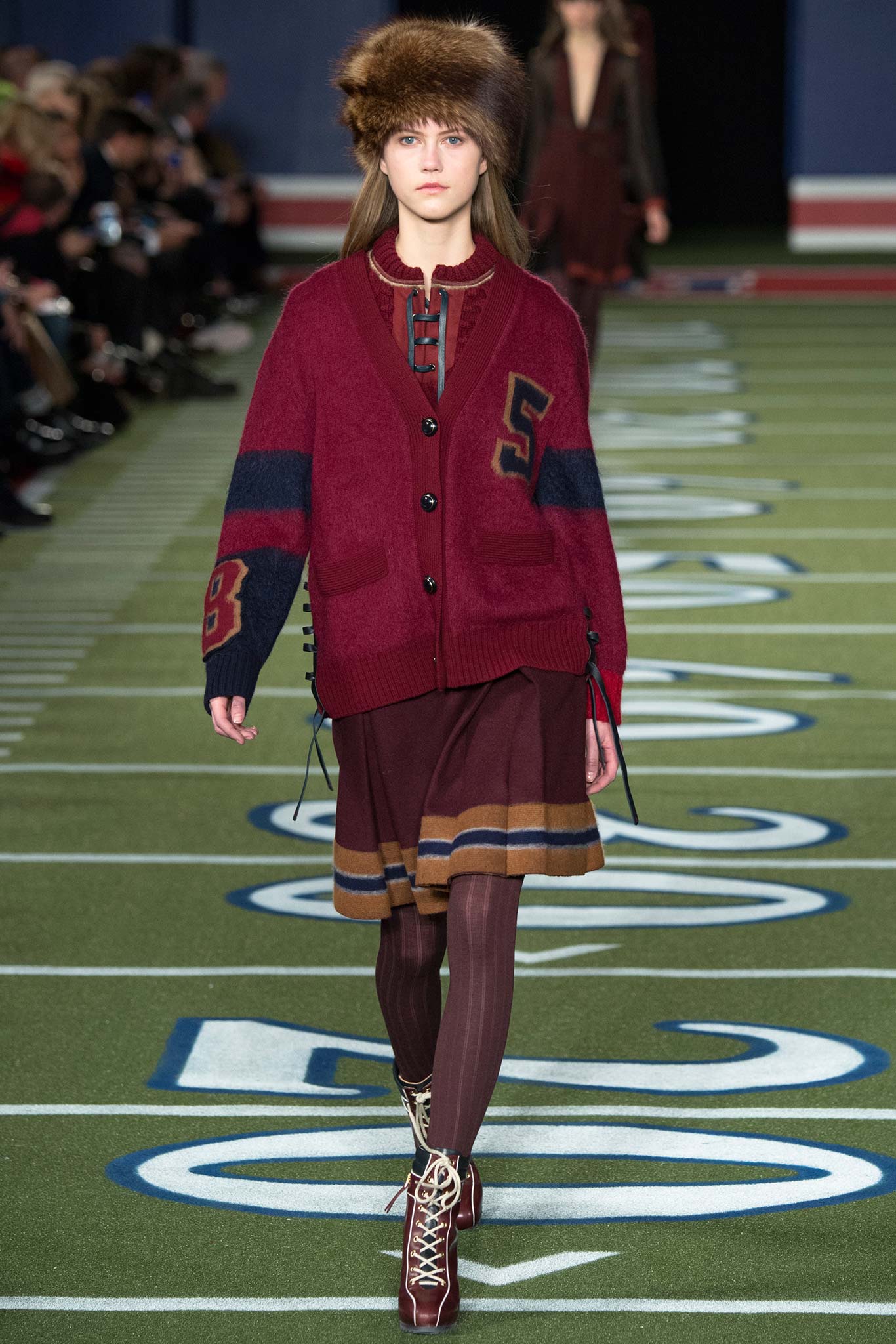 Tommy Hilfiger F/W 15 Look 10